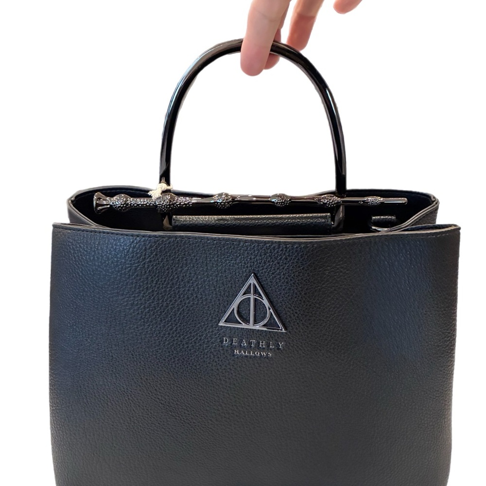 Loungefly Black Harry Potter Plaque Tote - Picture 5 of 11